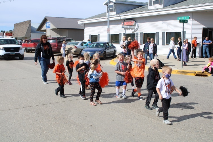 parade 3